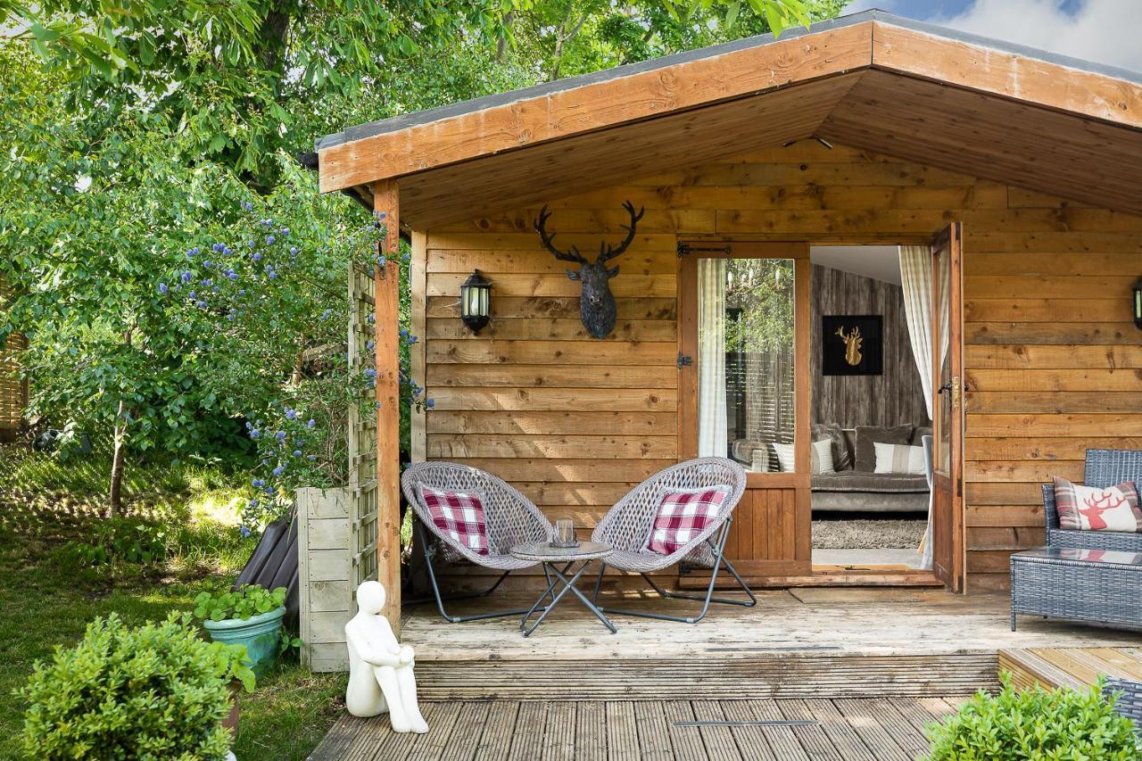 The Log Cabin With Private Hot Tub, Bath Villa Kültér fotó